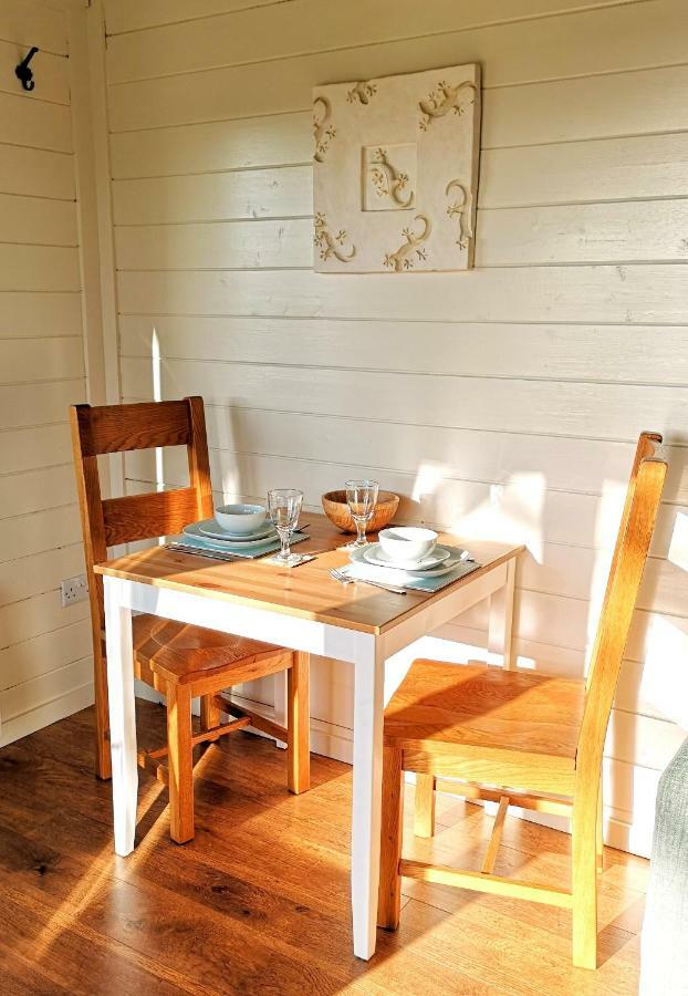 Sunset Hideaway Villa Narberth Exterior foto